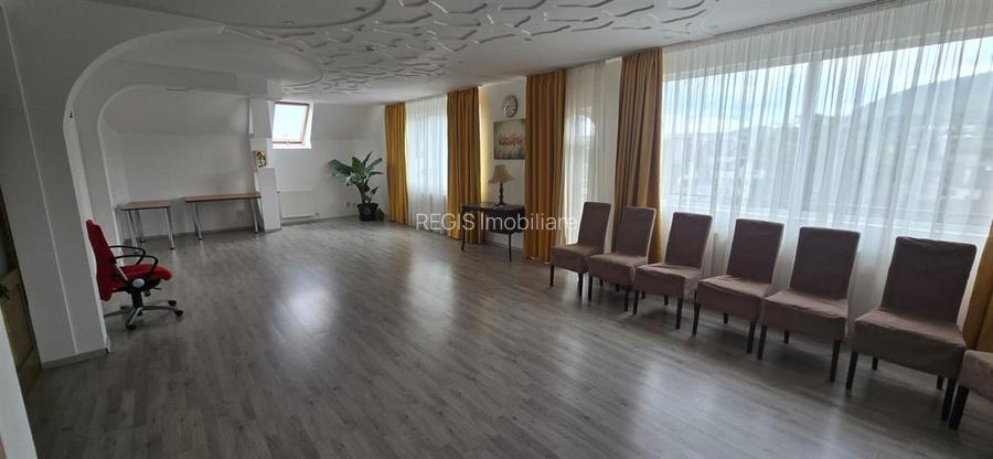 Spatiu comercial versatil intr - un imobil modern, Brasov - 7