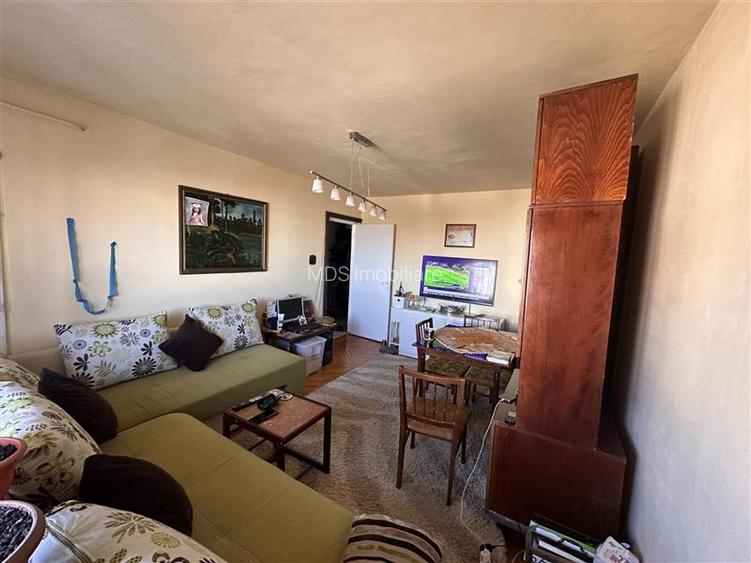 Decomandat cu 2 bai, linga Shopping Cyti - 2