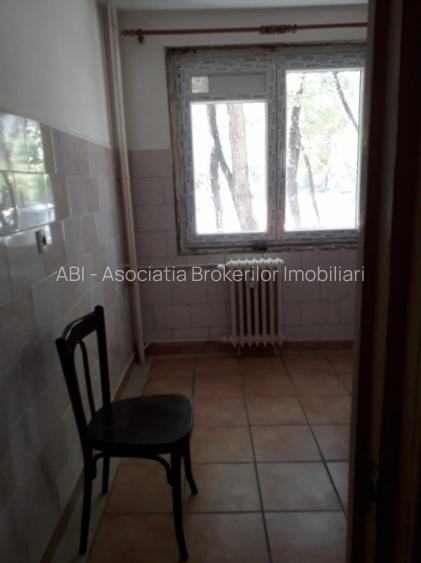 Brancoveanu, Berceni, Lamotesti, Luica,, decomandat, bucatarie patrata - 4