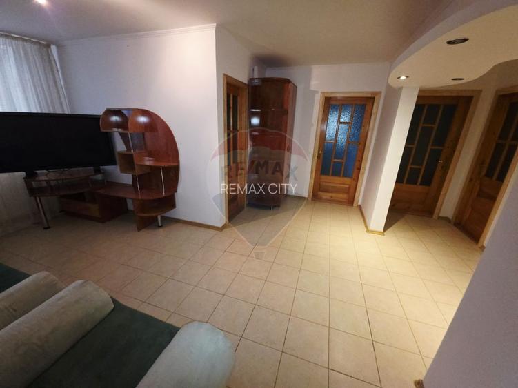Apartament cu 4 camere de vânzare în zona Calea Romanului - 27