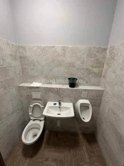 Spatiu comercial de vanzare  ,98 mp , BMW - 8