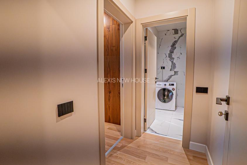 VÂNZARE APARTAMENT 4 CAMERE – VEDERE CĂTRE LAC-LOC DE PARCARE - 2