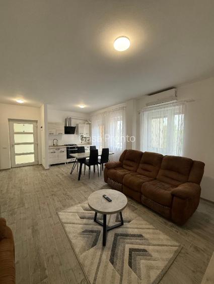 De vanzare Apartament 3 camere, Bloc Tip Vila, zona Ultracentrala. - 3