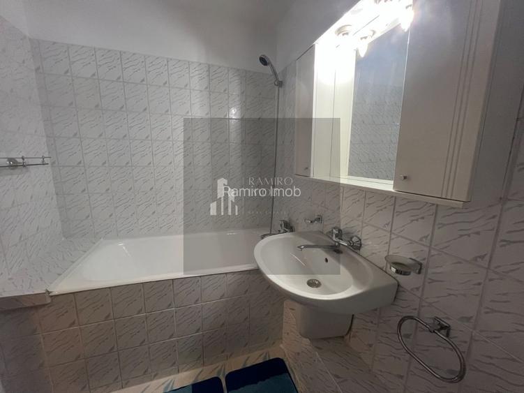 Apartament 2 camere,  decomandat - 9