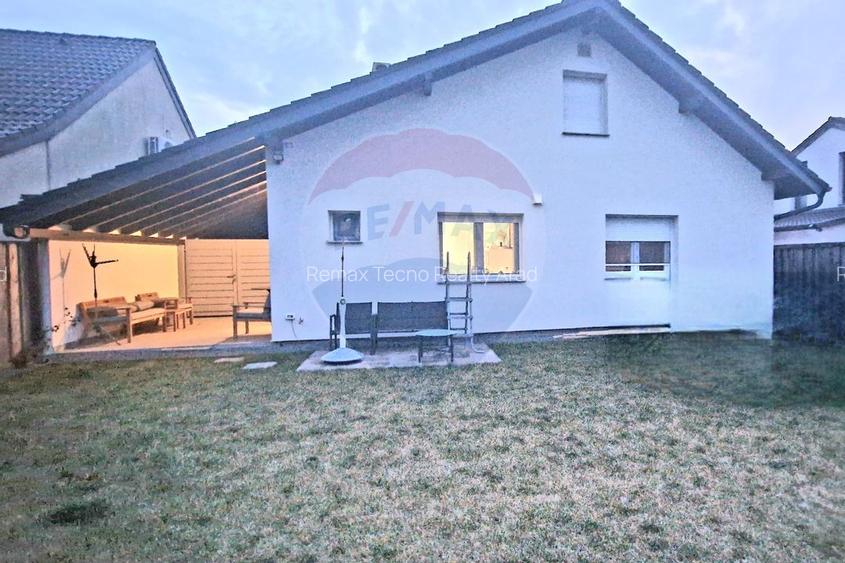 Casa la sol, complet mobilata si utilata de inchiriat, Westfield - 11