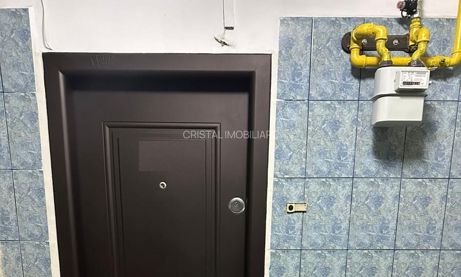 Apartament 3 camere, Decomandat. Bld. Al. Obregia, zona Vatra Dornei. - 9