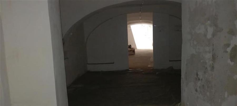 Spatiu Comercial Ultracentral la demisol cu parcare proprie
