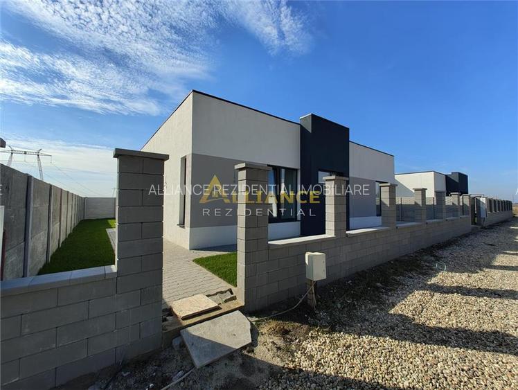 Casa individuala - 3 dormitoare, - 402 mp teren - Aviatorilor - 2