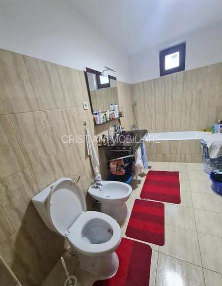 Vila SUPERBA P+M Chercea Pod Apollo, 4 camere, 300 mp,  curte betonata și g - 7