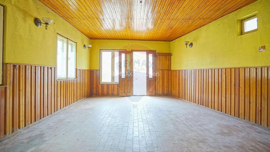 Casă / Vilă cu 4 camere de vânzare - 12