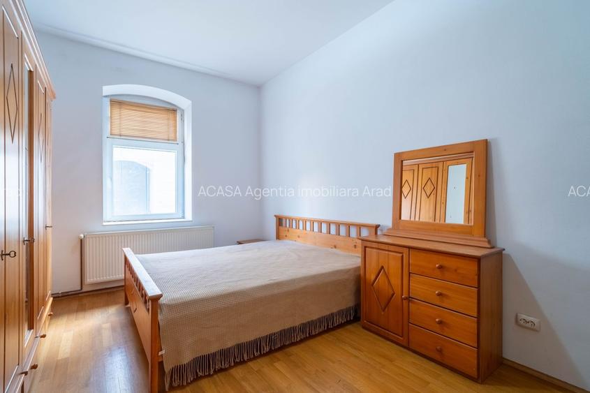 Apartament central la casă, spațios, ideal pentru familie numeroasă. - 14