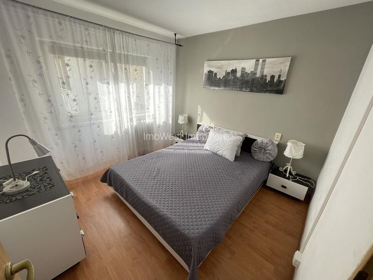 Lipovei | 3 camere | Decomandat | Mobilat-Utilat | Acoperiș - 10