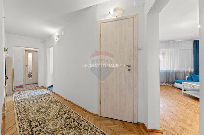 Apartament cu 3 camere de inchiriat - 10