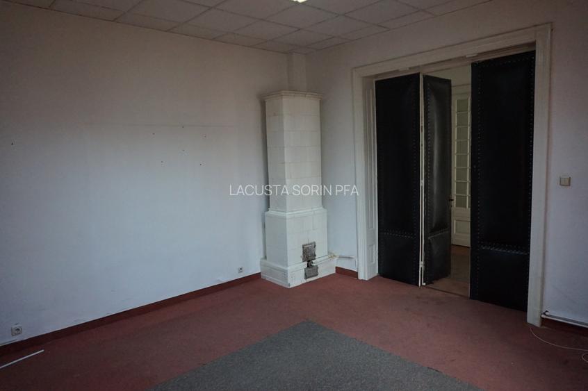 Parcul Carol - Rond Cosbuc, trei imobile, singur curte, liber - 14