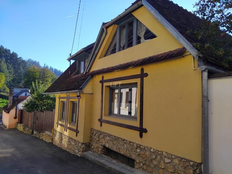 Casă deosebită în Râșnov – reprezentare exclusivă, comision 0% - 3