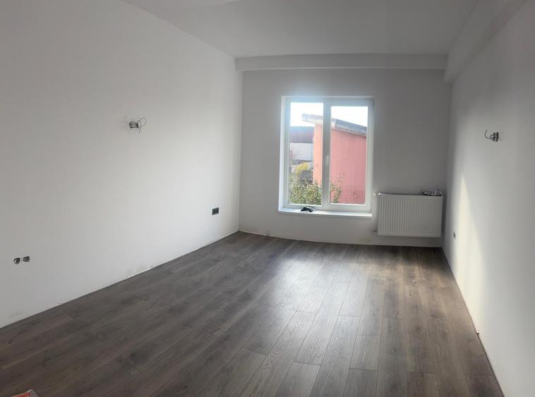 Apartament nou, 3 camere, zona Tractorul