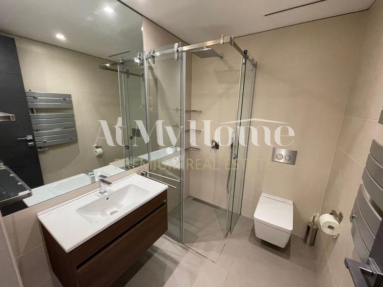 Apartament MODERN cu 3 camere, nemobilat, finisaje lux, parcare, 90mp terasa