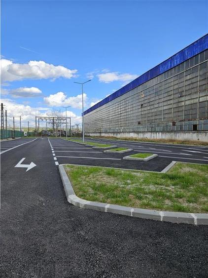 Parcare de Inchiriat 2000 mp - Platforma cu expunere la trafic auto