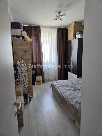 Apartament 3 camere  de vanzare Drumul Taberei - 7