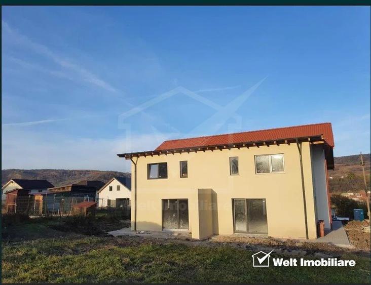 Duplex 5 camere, 120 mp utili, 550 mp teren, Chinteni, strada linistita