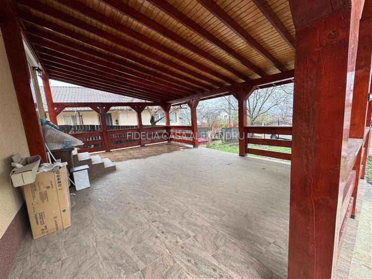 Casa de vanzare, la 2 km de Primaria Tomesti - 16