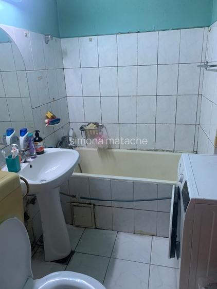De vânzare apartament 3 camere zona Costin Georgian  - 4