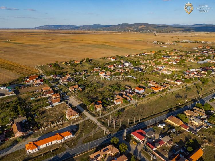 Teren Intravilan De Vanzare Sambateni - 11