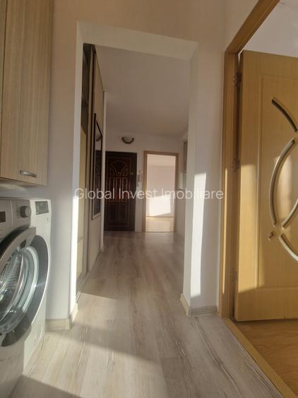 Navodari (Sud)- 2 camere decomandate, centrala gaze, liber -65.000euro - 20