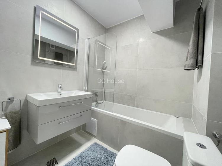 Apartament spatios 3 camere ~ Etaj 1/3 ~ Loc parcare ~ Terasa 17 mp - 20