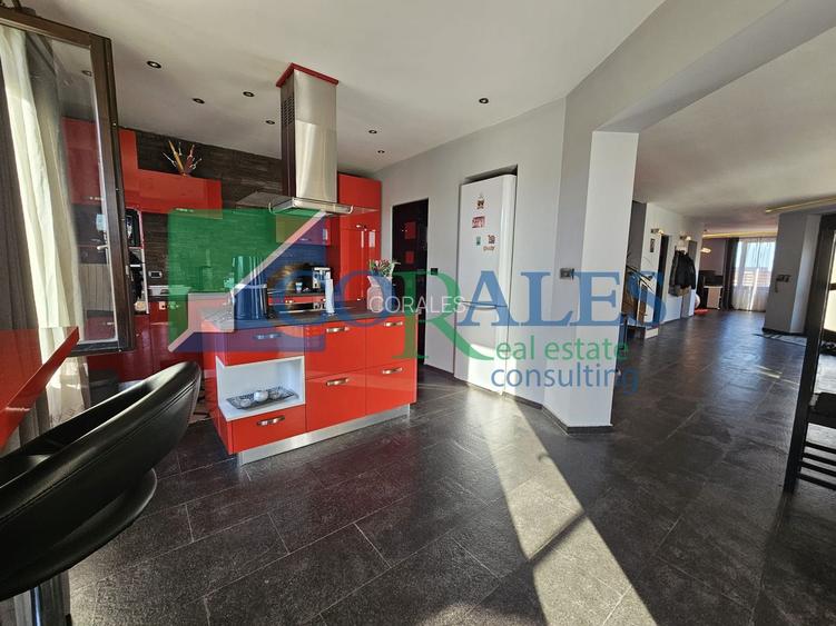 Casa individuala.  Suprafete generoase. Zona buna! - 8