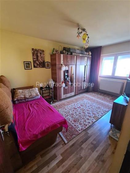 Apartament 2 camere decomandat Astra Carpatilor - 3