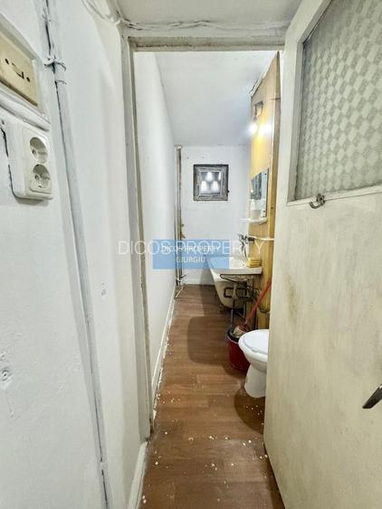 Apartament 2 camere de vânzare, Strada Tineretului, etaj 2 - 3