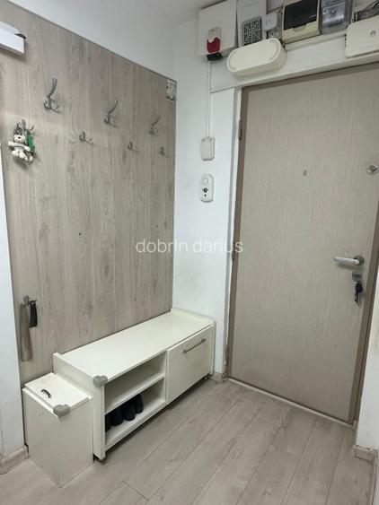 proprietar vand apartament 4 camere - 9