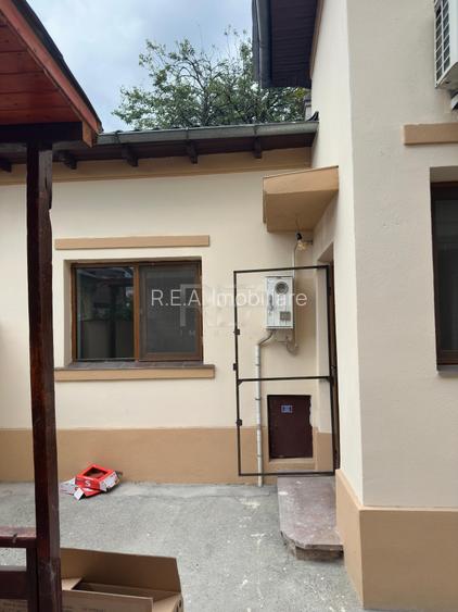 Casa 3 Camere - 95mp - ideală pentru activitate comercială - 8