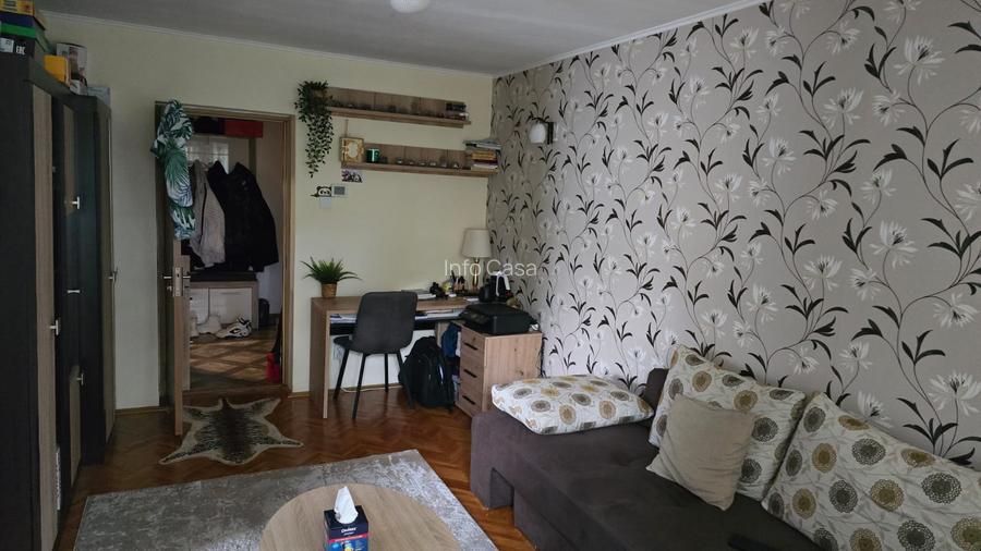 Vand apartament 2 camere - 2