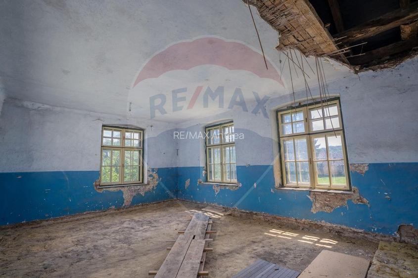 Fostă școală săsească semnată de Fritz Balthes – Bruiu, Sibiu - 12