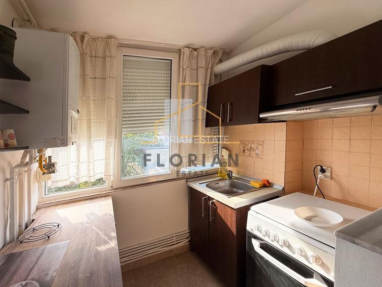 Apartament cu 3 camere, decomandat, 450 euro/ Calea Lipovei, Tm - 11