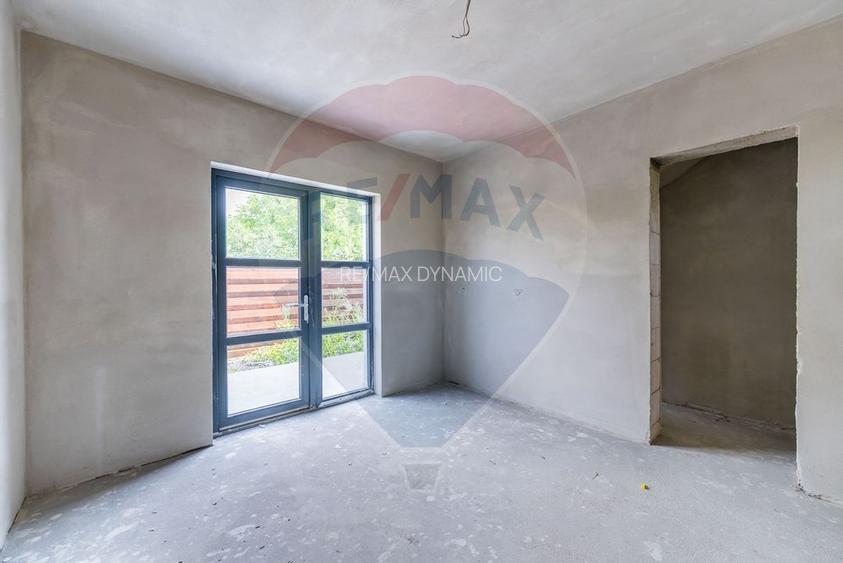 Apartament cu terasa si 2 locuri de parcare * Complex nou-central - 18