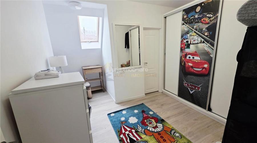 CASA 5 CAMERE 196 MP TEREN 225 MP DAMBUL ROTUND - 21