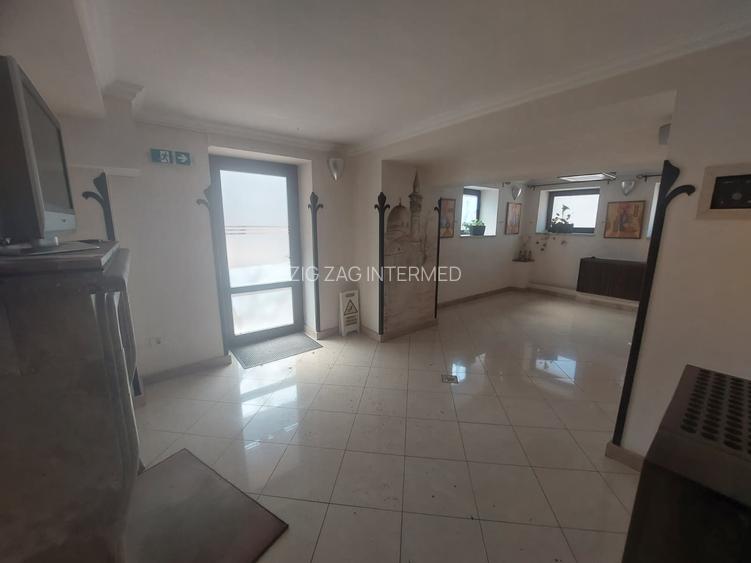 Ultracentral - cladire emblematica D+P+1+M, 430 mp., curte 200  mp. - 15