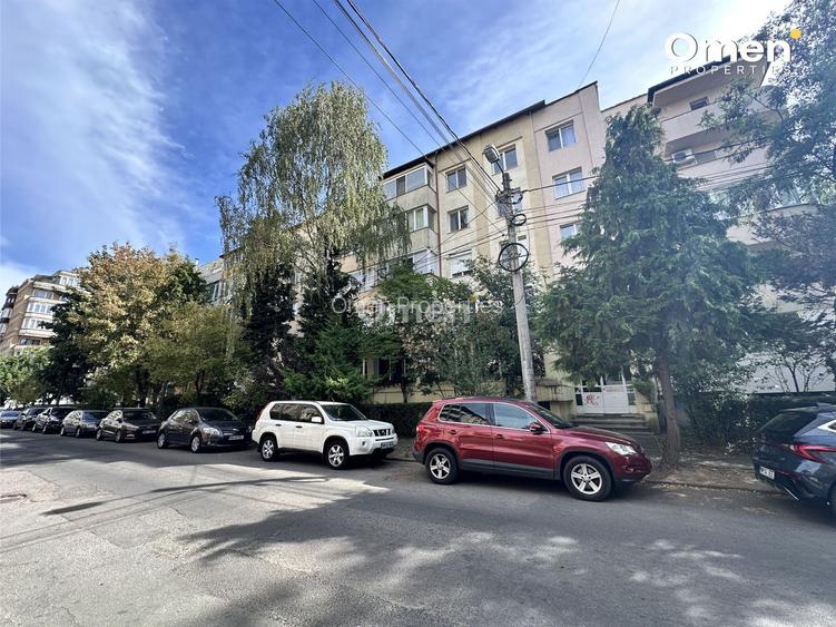 Apartament 4 camere cu garaj ,  b-dul Unirii 118 900 euro - 8