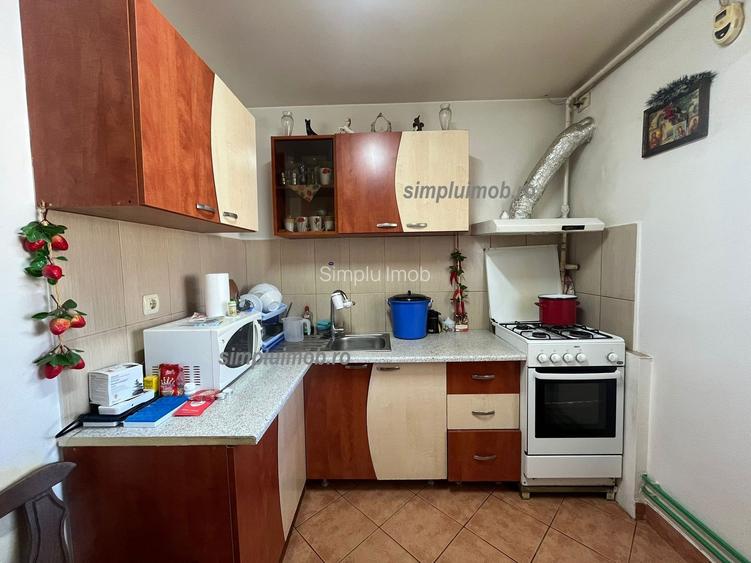 Metrou Brancoveanu 70 mp Decomandat Renovat - 2