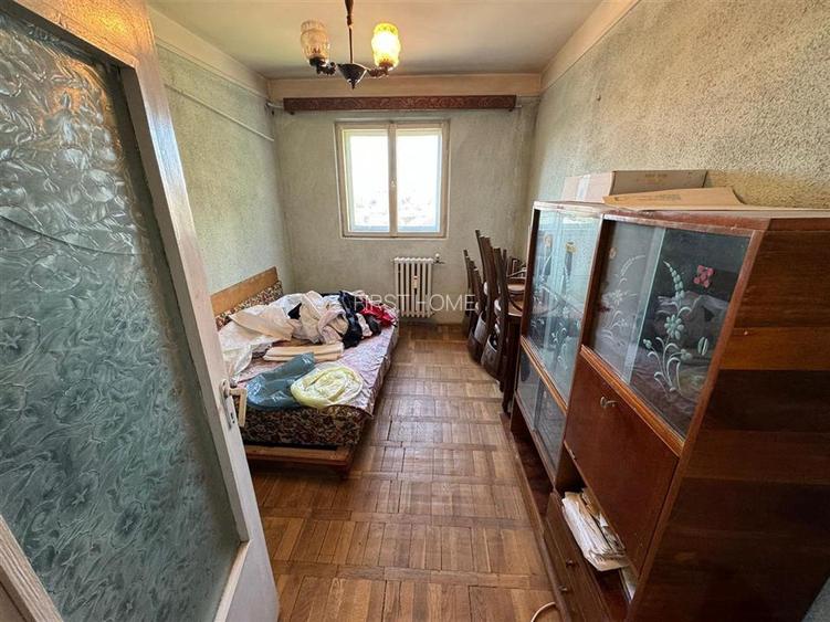 Apartament 3 camere, 1 boxa, zona Centrala , etaj 4 - 9