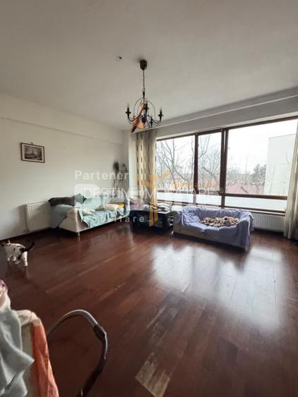 13 Septembrie | 2 camere | 85mp | dec | et 3 | bloc 2008 | 150.000 euro - 3