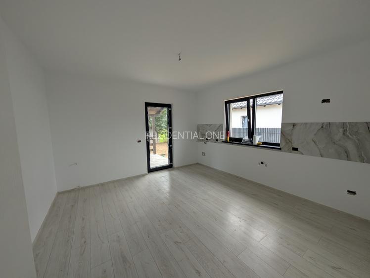 Casa 2025 Lilieci Rozelor (Apa, Canalizare, Gaz) terasa + beci - 3