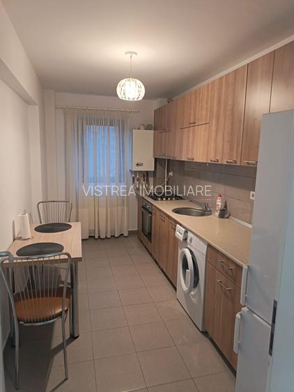 2 camere pentru Ucraina // Parcare // Inchiriere minim 3 luni - 4