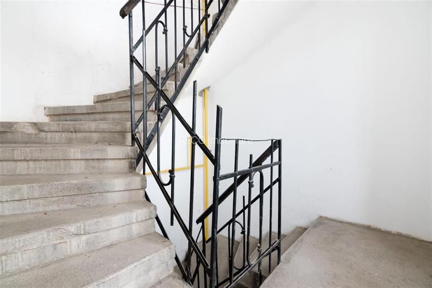 RECO . Apartament cu 3 camere . Zona Episcopia Bihorului - 13