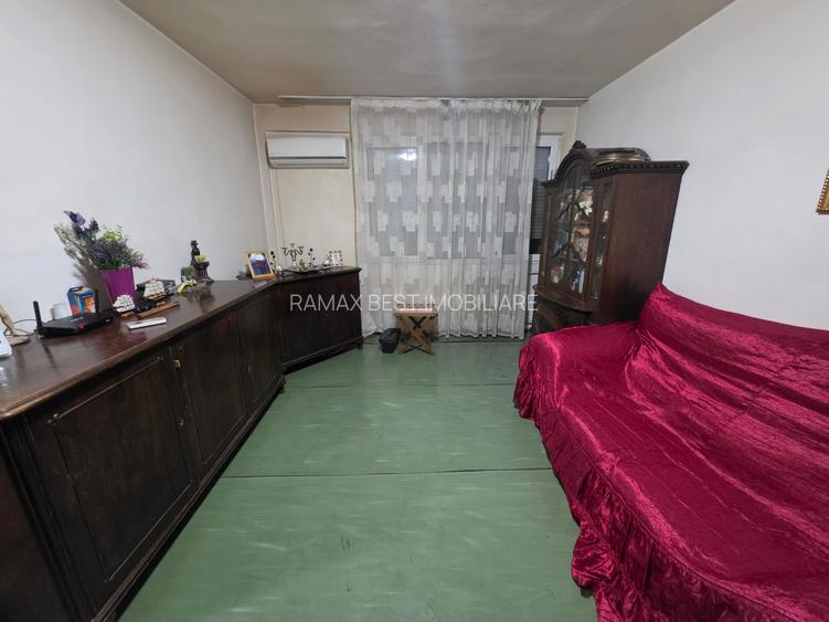 B-ul 1 Decembrie 1918 intersectie Postavarul, 15 minute metrou, la Auchan - 3