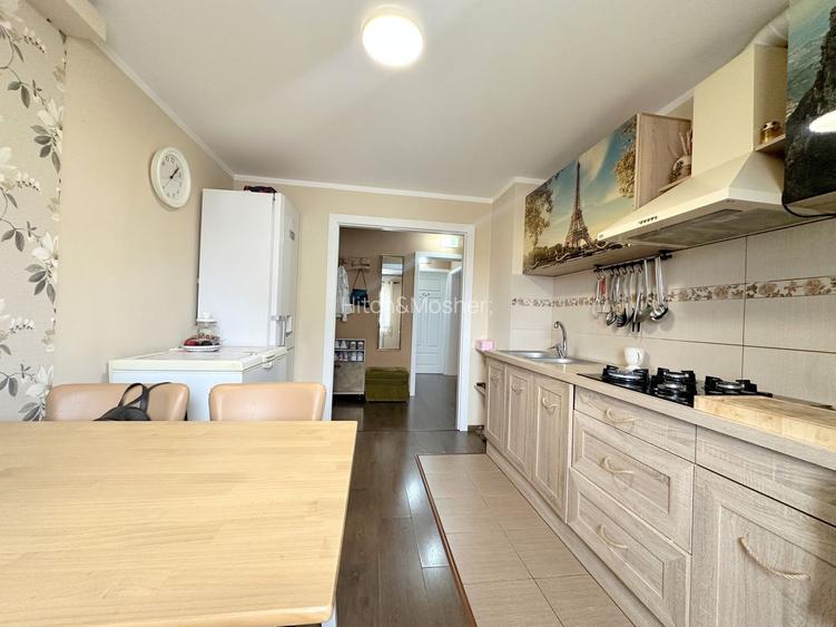 Apartament cu 3 camere de vânzare - zona Lipovei - 8