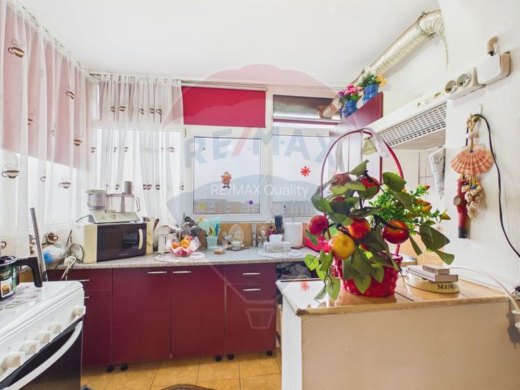 4 camere de vanzare in Rahova, la sosea, langa piata, renovat decent - 5